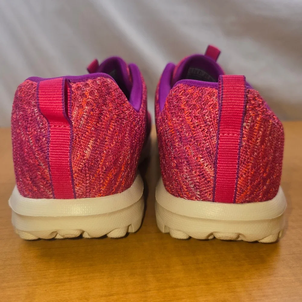 Skechers GO WALK Goga Mat Women's Size 11 Slip On Hot Pink Casual SneakersShoes